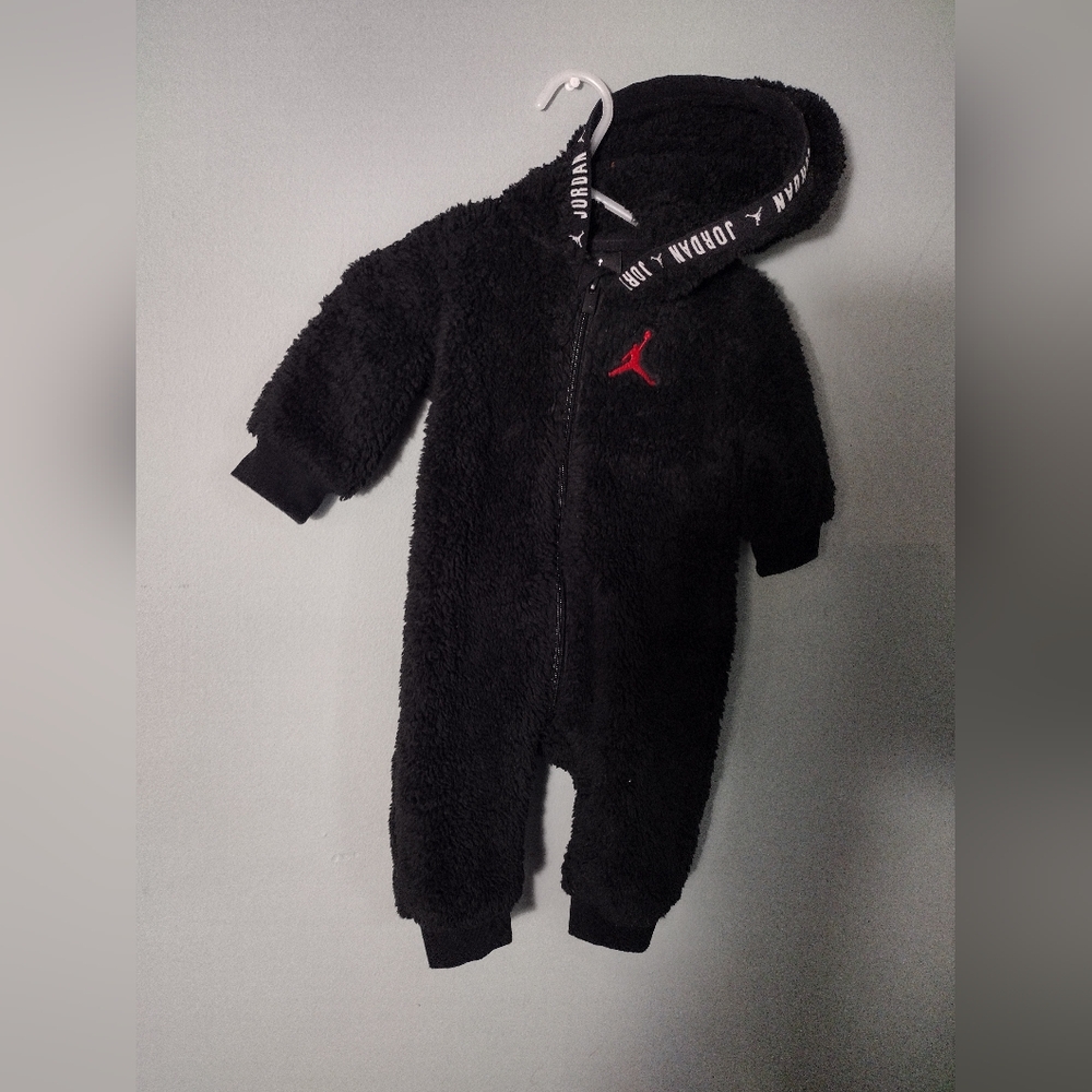 Nike Jordan Sherpa Zip Romper Infant Hooded Coverall Size 6 Months Black